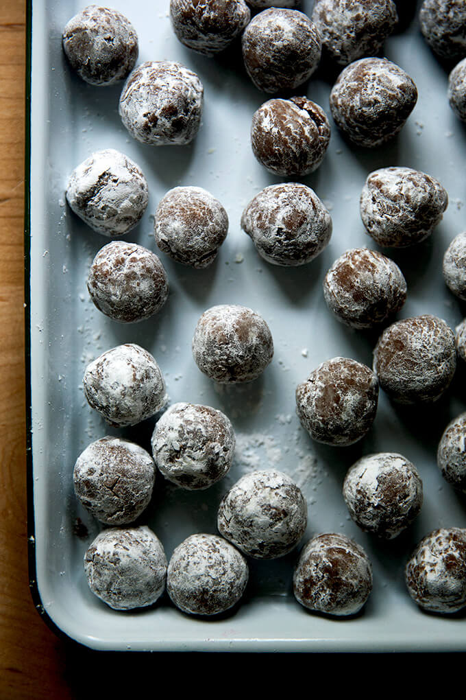 A tray of rum balls.