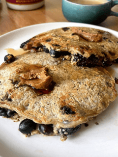 High-protein pancakes with fresh berries.